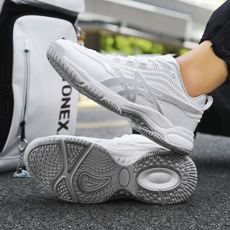 New badminton shoes beef tendo - đánh giá và giá Table Tennis Games
